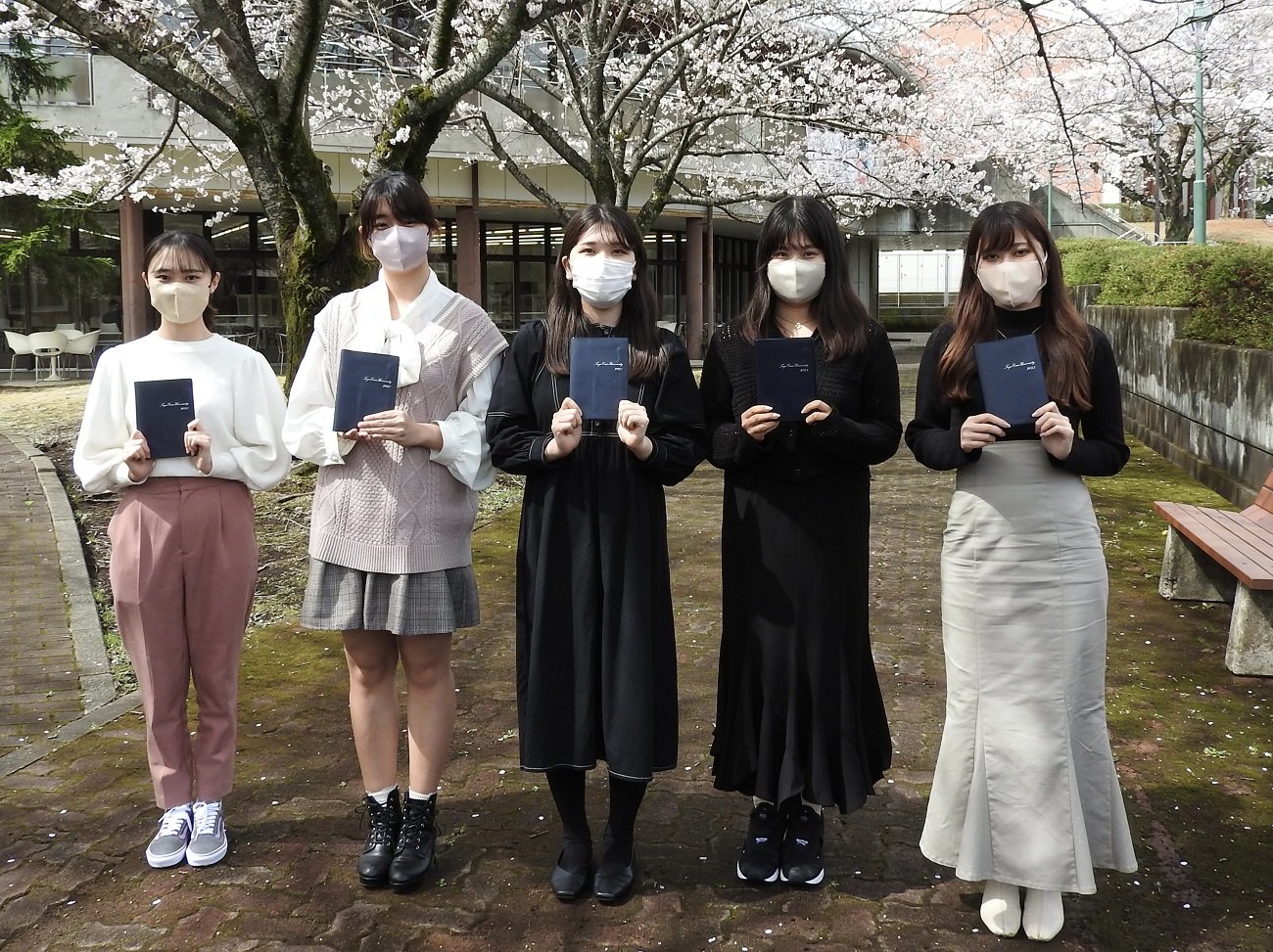 2023年度の学生手帳が完成しました！！ | NEWS | キャンパスライフ