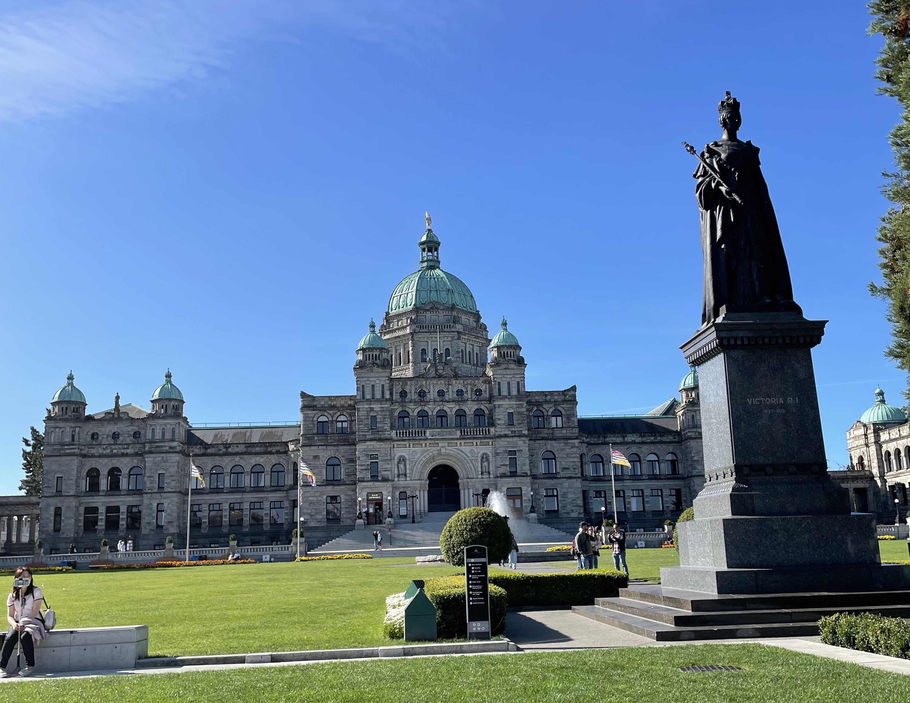 ヴィクトリア大学ELC（カナダ）ブリティッシュコロンビア州議事堂.jpg